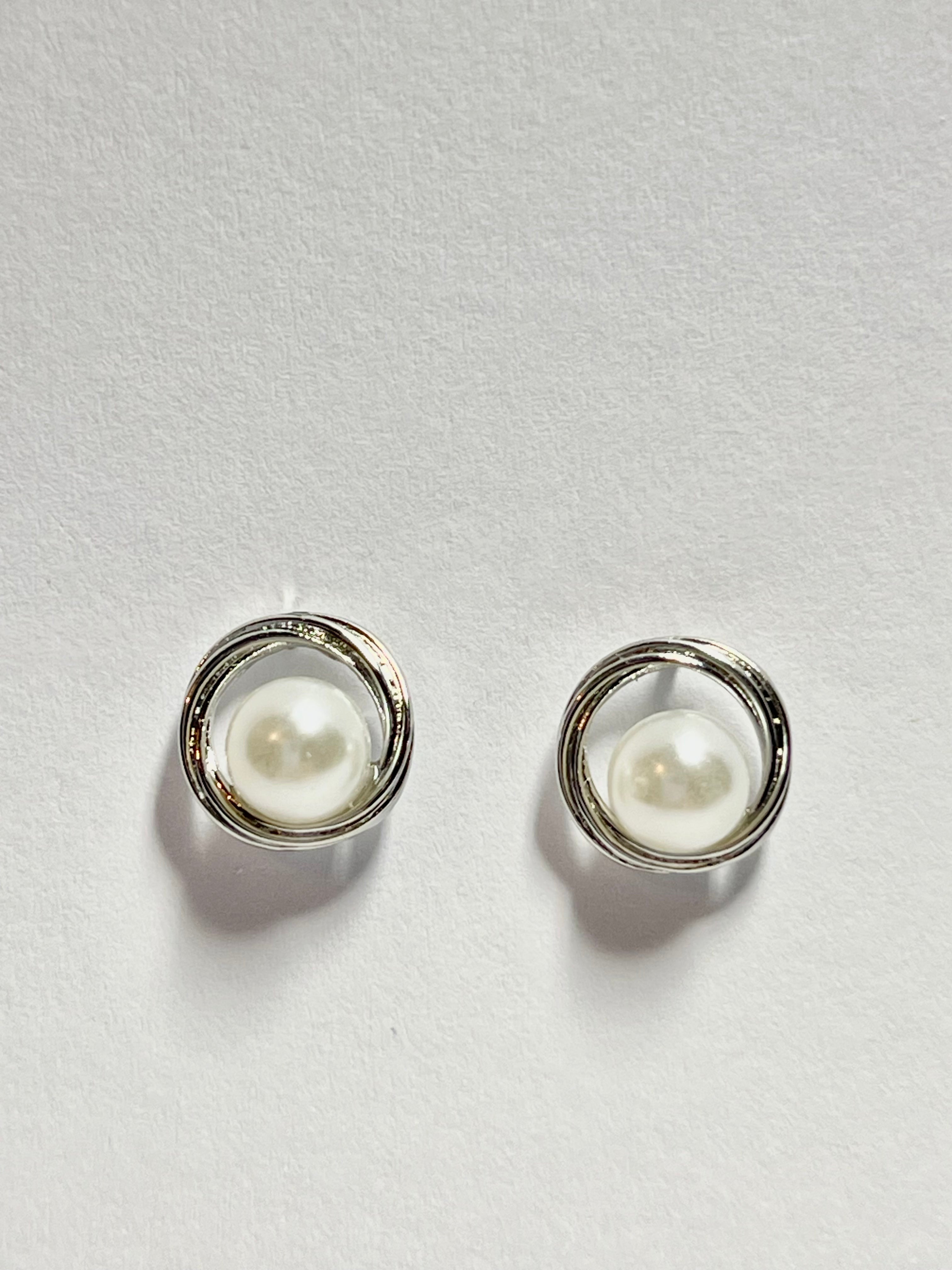 Faux Pearl Twisted Hoop Stud Earrings