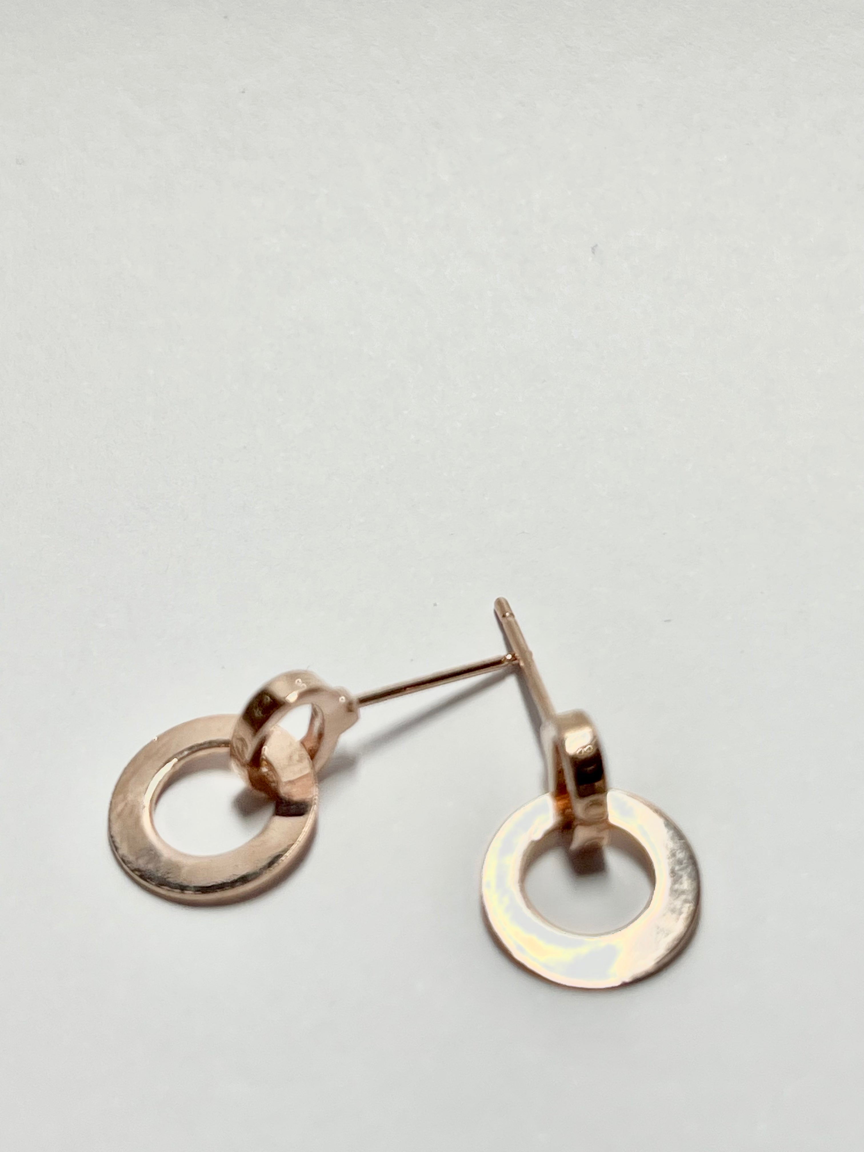 Interlocking Circle Drop Earrings